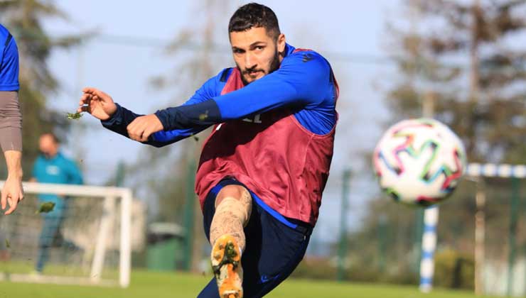 Dış transfer çalışmalarını sürdüren GZT Giresunspor’un, Trabzonspor’dan ayrılan Kamil Ahmet