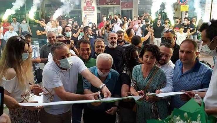 Genç Çotanaklar Cadde Bağımsız Taraftarlar Derneği’nin açılışı yapıldı. 44 yıl
