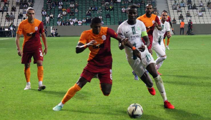 Giresunspor-Galatasaray: 0-2 Çotanaklar 44 yıl aradan sonra Galatasaray ile oynadığı ilk Süper