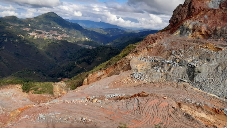 “Kızılkaya’da çevre felaketine dur denilmeli” Espiye Kızılkaya madeninde yaşanan heyelana Şahinyuva köylüleri isyan etti. Binlerce