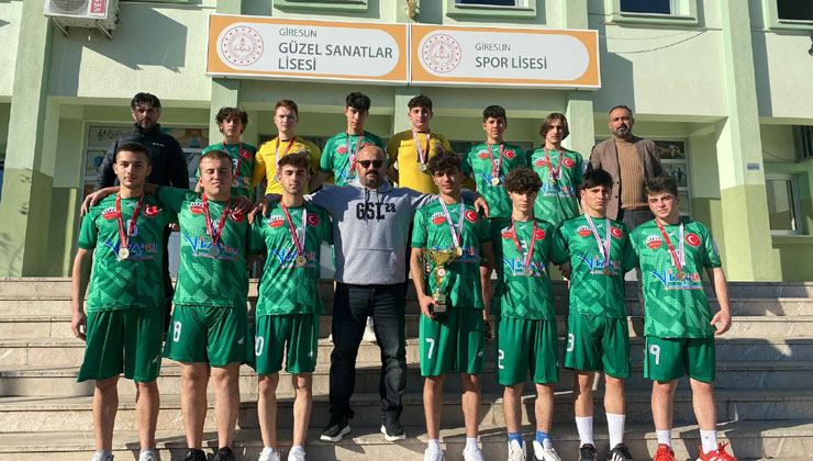 Giresun Spor Lisesi Hentbol Takımı, 14 yıldan beri kimseye vermediği