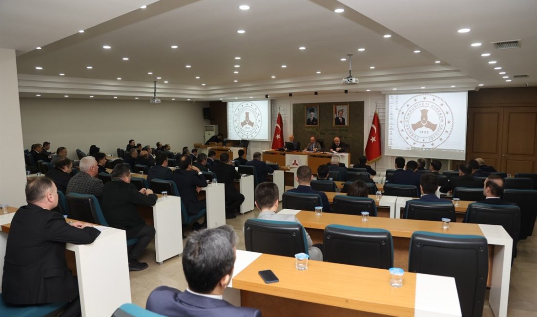 2023 yılında Giresun için 5 milyar lira harcandı 2024 Yılı I. İl Koordinasyon Kurulu Toplantısı, yatırımcı ve katılımcı