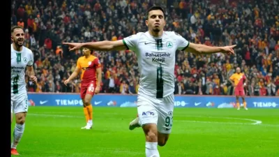 Giresunspor’un eski oyuncularından Shapi Suleymanov, PAOK’a attığı golle dikkatleri üzerine