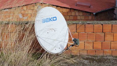 SAMSUN"DA BİR KİŞİ EVLERİNİN ÇATISINDA AĞABEYİ İLE ÇANAK ANTEN YÜZÜNDEN