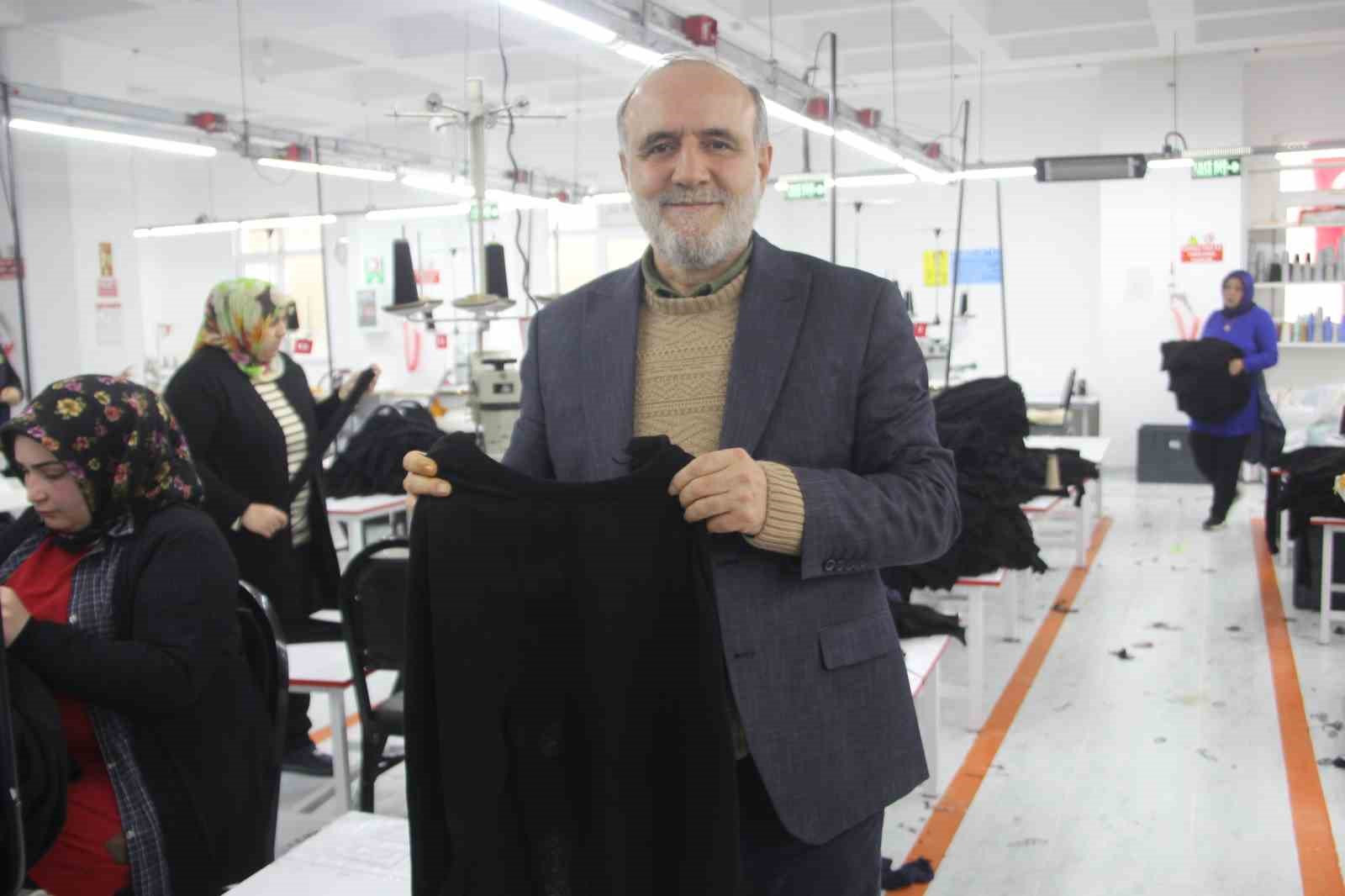 BELEDİYE BAŞKANI MAHMUT AYPARÇASI, “İŞSİZLİK SORUNUNU İSTİHDAM İLE ÇÖZMEK İSTEDİK