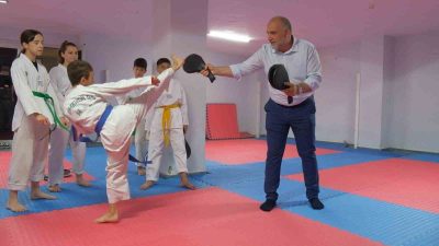 ÇOCUKLARA VE GENÇLERE UZMAN ANTRENÖRLER EŞLİĞİNDE FARKLI SPOR BRANŞLARINDA ÜCRETSİZ