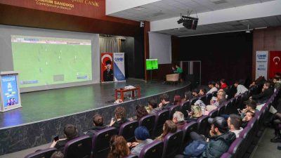 CANİK’TE DÜZENLENEN E- SPOR TURNUVASI BÜYÜK HEYECANA SAHNE OLDU.