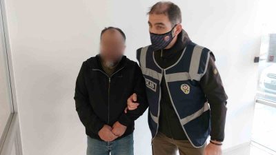 R.B. POLİS TARAFINDAN GÖZALTINA ALINDI.