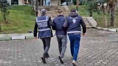 S.B. POLİS TARAFINDAN YAKALANDI.