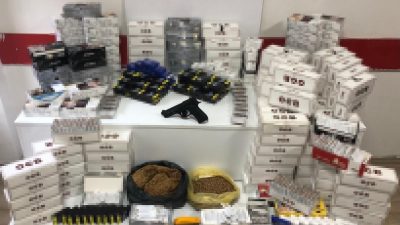 SAMSUN'DA GENEL GÜVENLİĞİ TEHLİKEYE DÜŞÜRMEKTE YAPILAN ARAMADA KAÇAK TÜTÜN MAMÜLLERİ