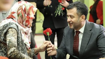 AK PARTİ SAMSUN BÜYÜKŞEHİR BELEDİYE(SBB) BAŞKAN ADAYI HALİT DOĞAN, HUZUREVİNİ