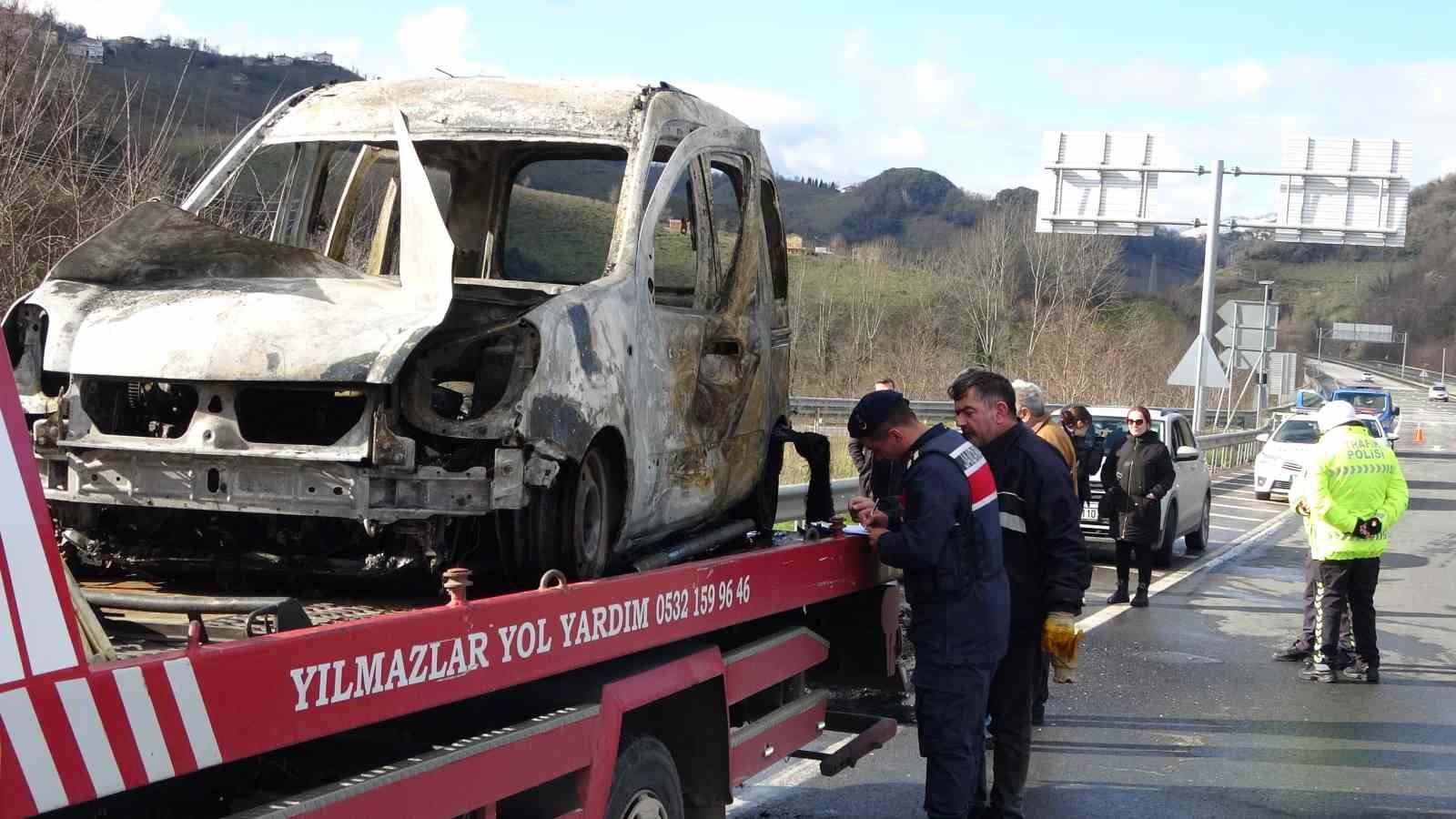 Hastane yolunda dehşeti̇ yaşadılar