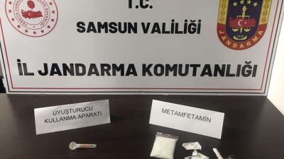 SAMSUN'DA JANDARMA EKİPLERİ ŞÜPHE ÜZERİNE BİR ARAÇTA YAPTIĞI ARAMADA BİR