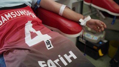 TÜRK KIZILAY VE SAMSUNSPOR İŞBİRLİĞİNDE GERÇEKLEŞTİRİLEN “BU KAN SENİ UNUTUR