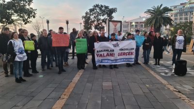 Ülkede yaşanan ekonomik sıkıntıları ve enflasyonu protesto etmek amacıyla bir