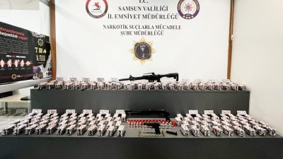 SAMSUN'DA 25 BİN 357 ADET SENTETİK ECZA, TABANCA VE TÜFEKLE