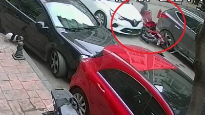 SAMSUN’DA CADDE ÜZERİNDE SÜRATLE GİDEN OTOMOBİL SÜRÜCÜSÜ BİR ARA SOKAKTAN