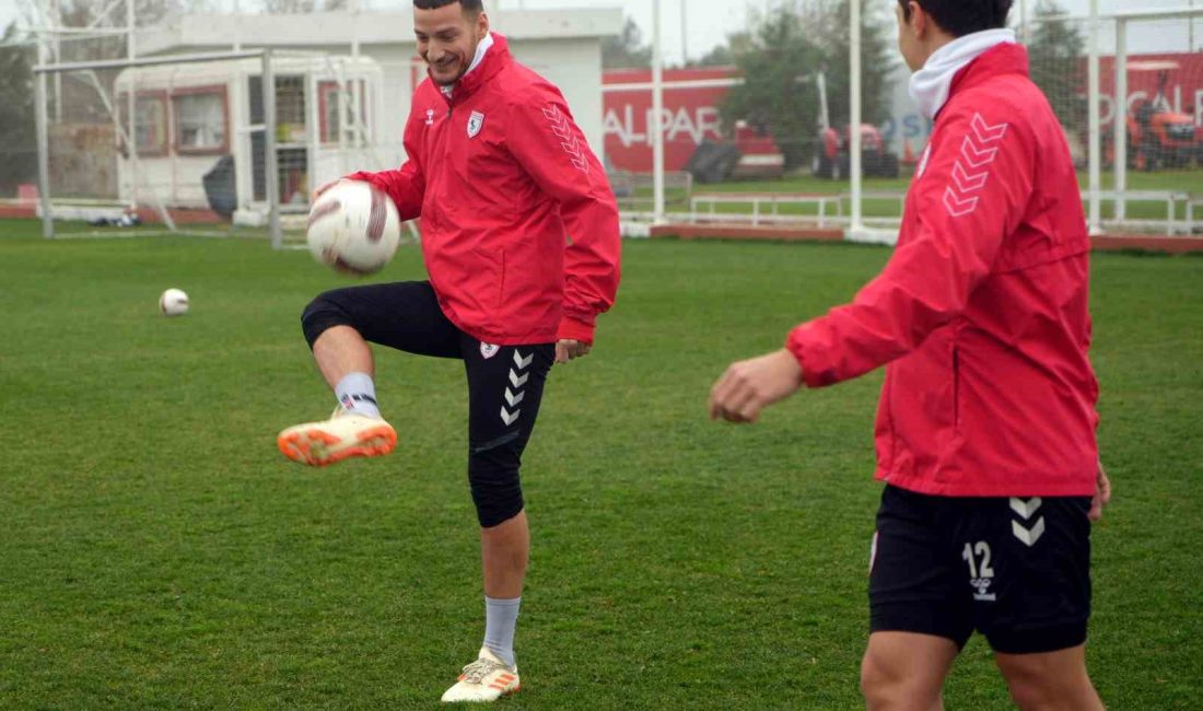 SAMSUNSPOR’UN FORVET OYUNCUSU ERCAN KARA, TRABZONSPOR MAÇININ KENDİLERİ AÇISINDAN ÇOK
