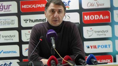 FATİH KARAGÜMRÜK TEKNİK DİREKTÖRÜ SHOTA ARVELADZE, SAMSUNSPOR MAÇINDA KÖTÜ OYNAYARAK