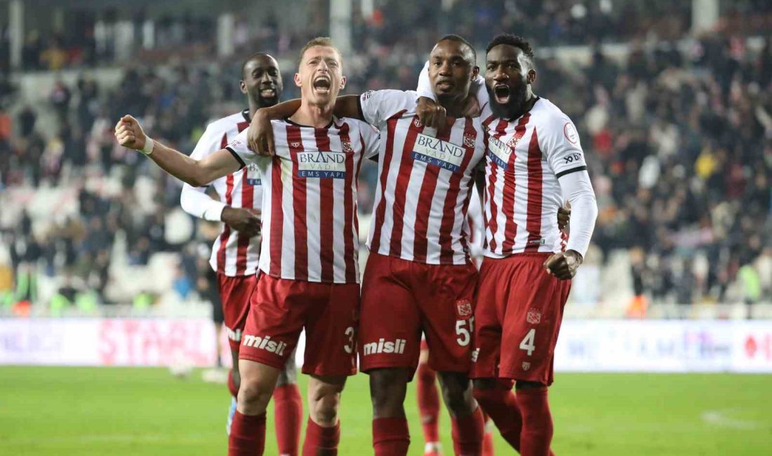 Trendyol Süper Lig’in erteleme maçında Sivasspor, dün konuk ettiği Galatasaray