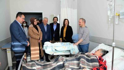 TRABZON VALİSİ AZİZ YILDIRIM VE EŞİ GÜLLÜHAN YILDIRIM YENİ ÇOCUK