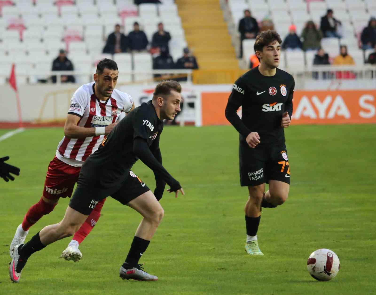 Trendyol Süper Li̇g: Si̇vasspor: 0 – Galatasaray: 0 (Maç Devam Edi̇yor)