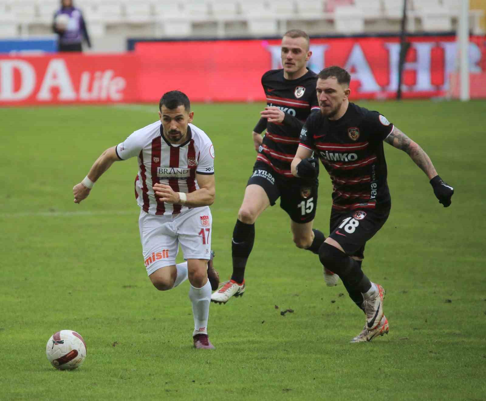 Trendyol Süper Li̇g: Si̇vasspor: 2 – Gazi̇antep Fk: 2 (Maç Sonucu)