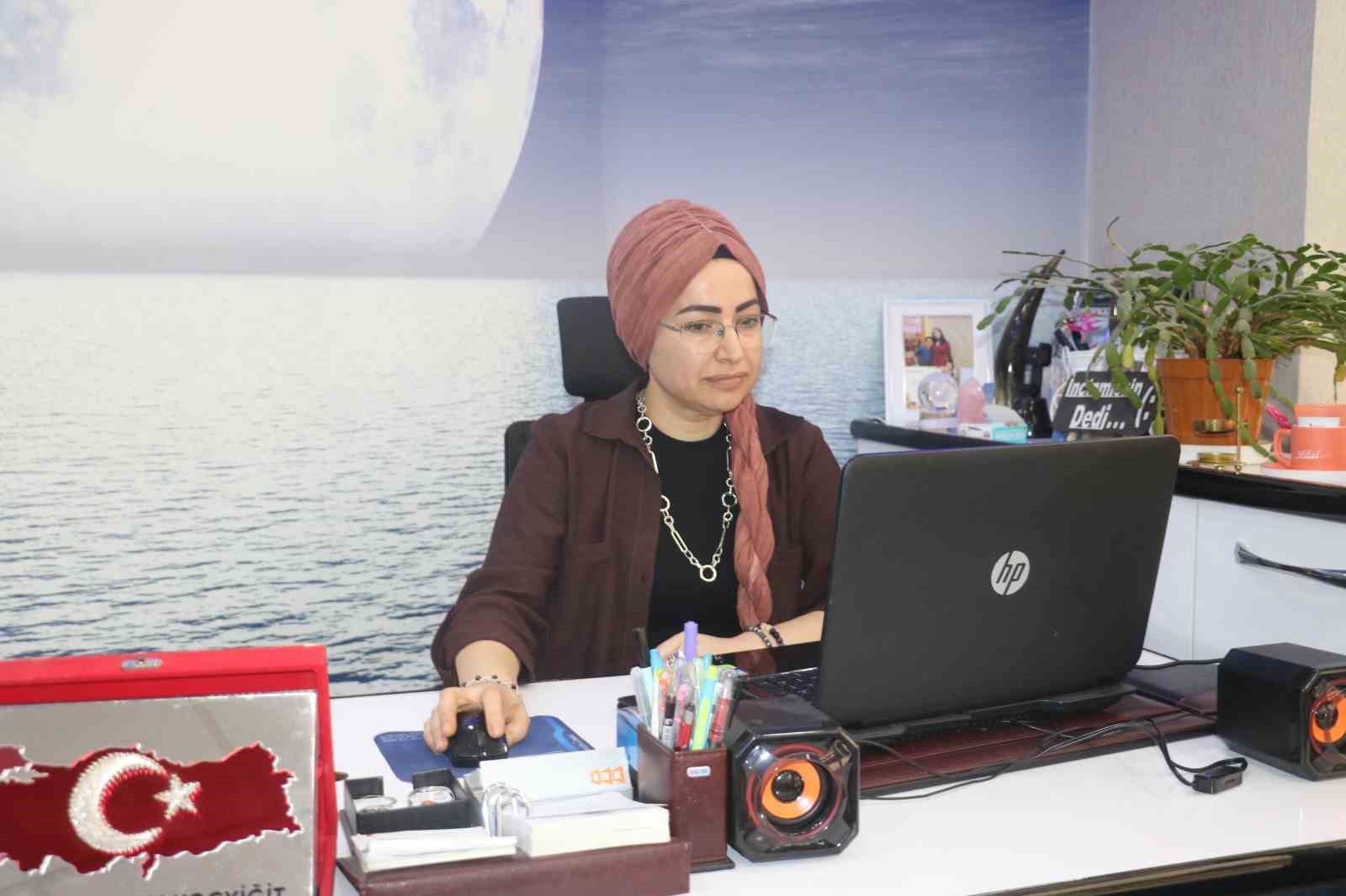 Uzman Astrolog Hilal Koçyiğit, ayın hallerine göre güzelliğin sırlarını verdi.