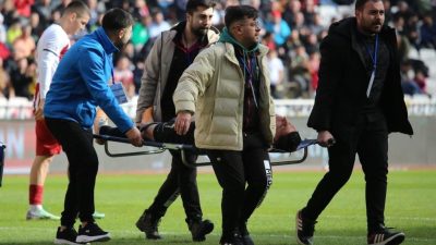 Çaykur Rizespor, deplasmanda oynadıkları maçta hastaneye kaldırılan Benhur Keser ile