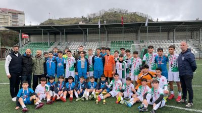 Giresun' da düzenlenen Ortaokullar Arası Futbol Turnuvası sona erdi.