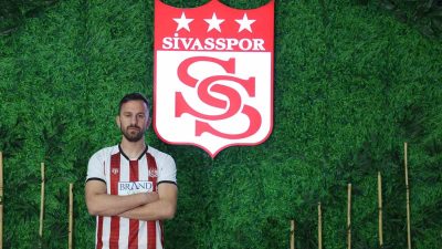 Sivasspor, Hırvat futbolcu Mijo Caktas’ı renklerine bağladı.