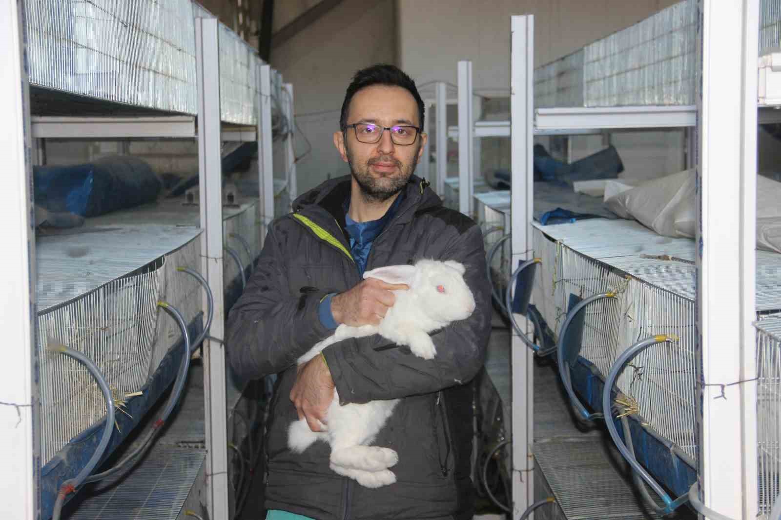 Sivas’ta yaşayan veteriner hekim Hüseyin Kor arkadaşının sosyal medyadan gösterdiği