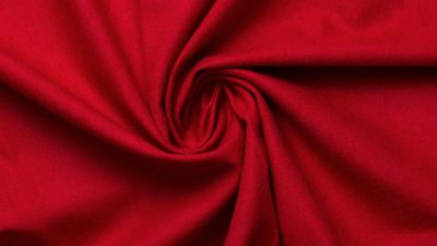 Sıcaklık ve konfor arayışımız bizi çeşitli kumaş türlerine yönlendirir. Bu