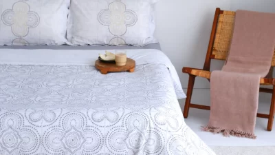 Çift kişilik nevresim takımı, yataklarımızın hem görünümünü hem de konforunu