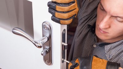 Günlük hayatımızda, beklenmedik durumlarla karşılaşmak kaçınılmazdır. Kapılarınızın anahtarını kaybetmek veya