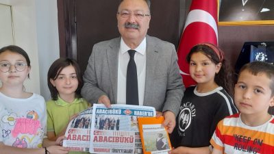 Milli Eğitim Müdürü Ertuğrul Tosunoğlu, Abacıbükü İlkokulu öğrencilerini makamında kabul