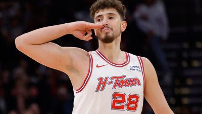 Houston Rockets’ın efsanevi koçu Rudy Tomjanovich, milli basketbolcumuz Alperen Şengün