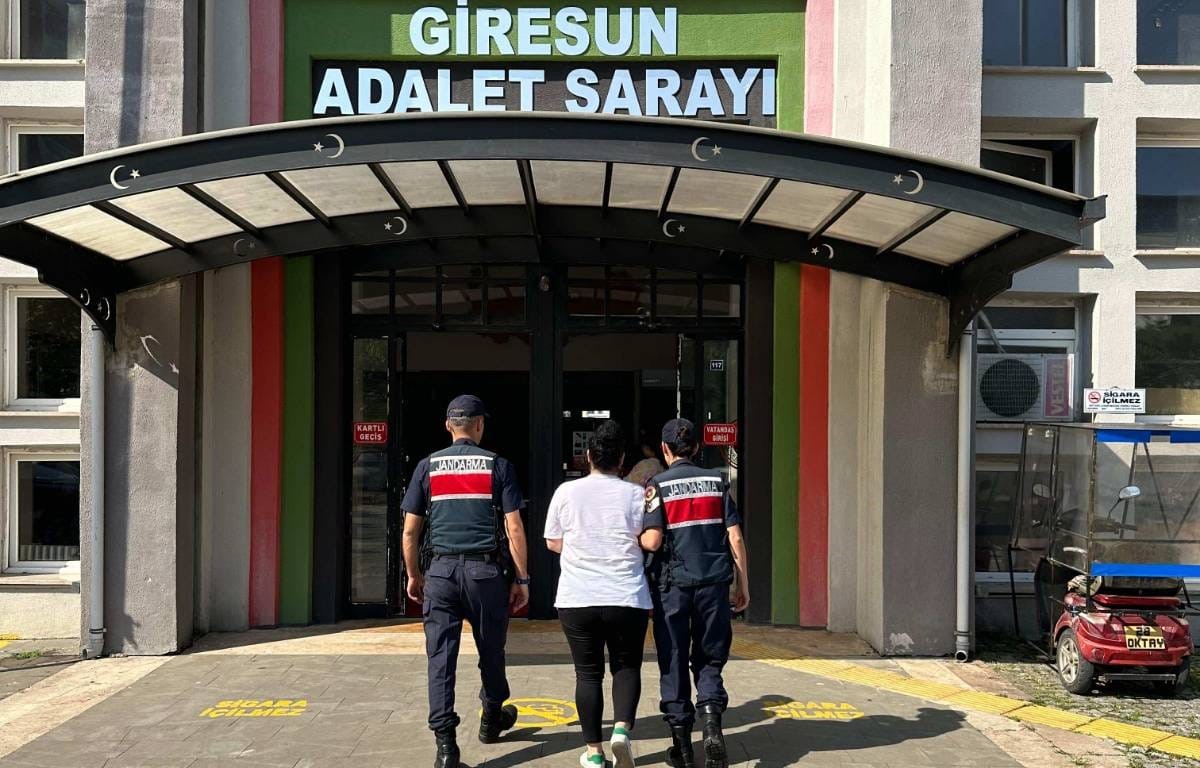 Giresun'da Aranan 2 Şahıs Jandarma Operasyonlarıyla Yakalandı Giresun'da Aranan 2 Şahıs Jandarma Operasyonlarıyla Yakalandı