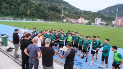 Giresunspor’un dün akşam gerçekleştirdiği antrenmanı, takımımızın sponsorlarından Sena İletişim sahipleri