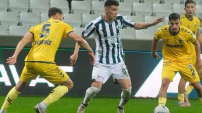 TFF 2. Lig Kırmızı Grup'un 7. hafta karşılaşmasında Giresunspor, sahasında