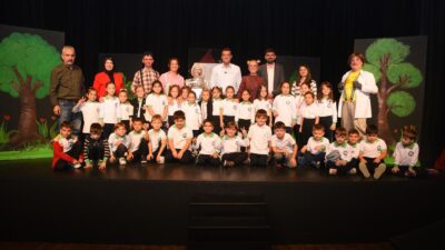 Giresun Belediyesi Şehir Tiyatrosu’nun çocuk oyunu izleyicilerden tam not aldı.