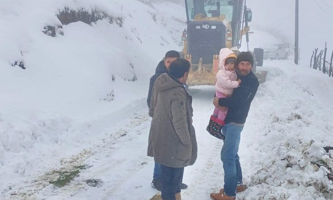 Giresun’da Kar Yağışı Hayatı Olumsuz Etkiledi Mahsur Kalan Vatandaşlar Kurtarıldı Giresun’un yüksek kesimlerinde etkili olan yoğun