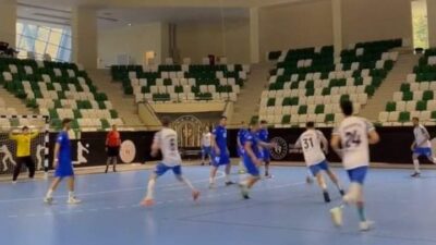 Giresunspor, hentbol liginde Seyhan Belediyespor ile karşılaştığı maçta 34-32'lik skorla