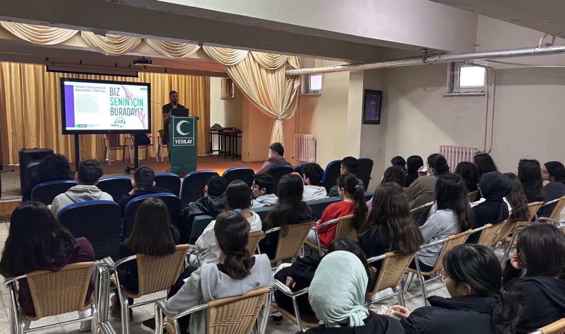 Yeşilay’dan Keşap Fen Lisesi Öğrencilerine Teknoloji Bağımlılığı Eğitimi Yeşilay Giresun Şubesi Gençlik Komisyonu Başkanı ve Psikolojik Danışman Metehan