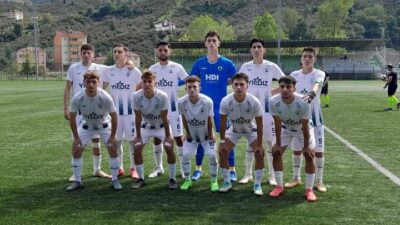 Giresunspor U19 Takımı Çekişmeli Geçen Maçta Bursaspor’a 4-3 mağlup oldu.