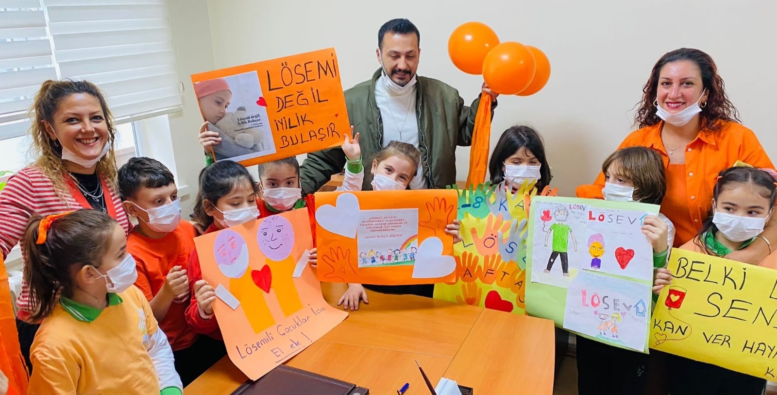 Minik öğrenciler lösemiye dikkat çekti