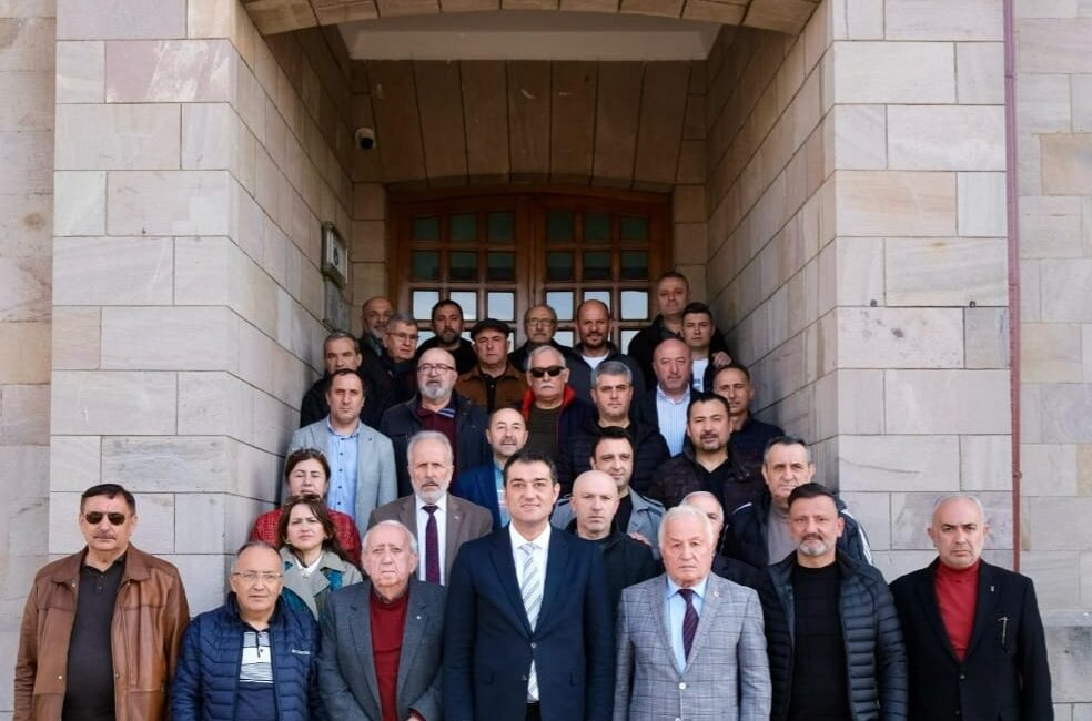 Giresun Belediyesi’nden Sağlık Hizmetlerine Büyük Destek! Giresun Belediyesi, Aksu Eğitim ve Araştırma Hastanesi'nin büyütülmesi amacıyla belediyeye