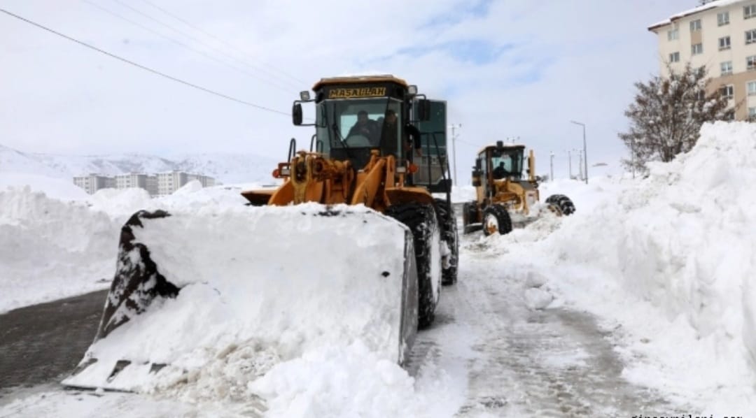 GİRESUN’DA YÜKSEK KESİMLERDE KAR YAĞIŞI ETKİLİ OLDU Giresun, yeniden soğuk