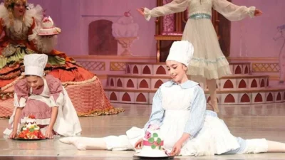 FINDIKKIRAN BALESİNDE BÜYÜLEDİABD’nin Virginia Eyaleti’nde yaşayan Giresunlu Nehir Çelebi, sergilediği