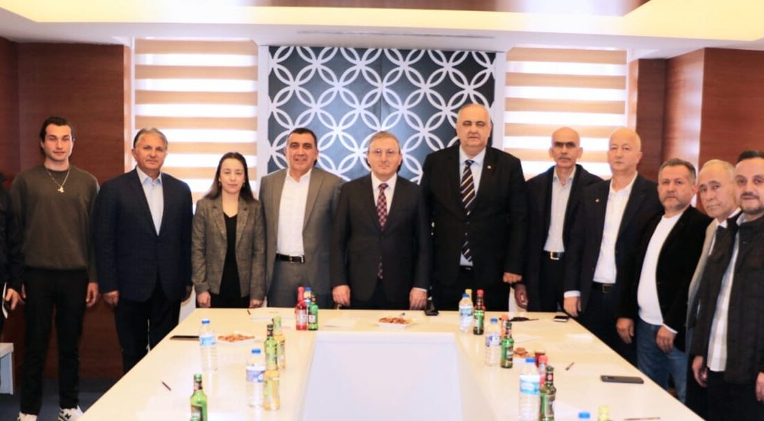 Giresun’da fındık sektörü temsilcileri, üreticinin yaşadığı mağduriyet için ortak ses